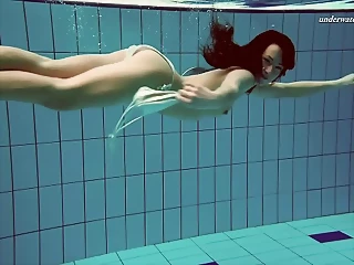 Lada Poleshuk Hot Underwater Babe Nina Mohnatka